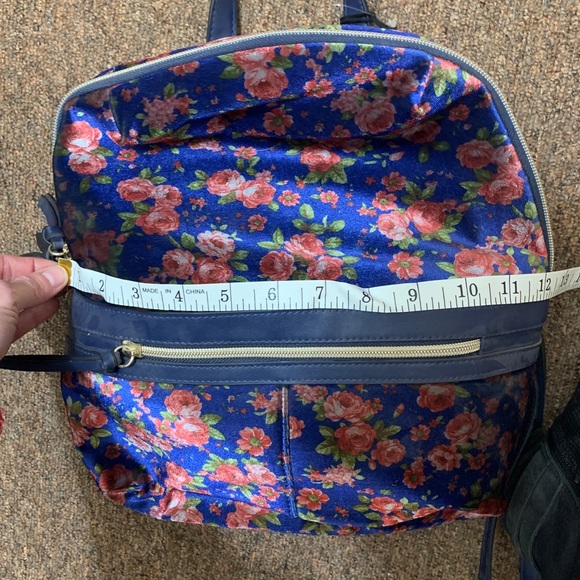 Floral Backpack - Picture 8 of 8